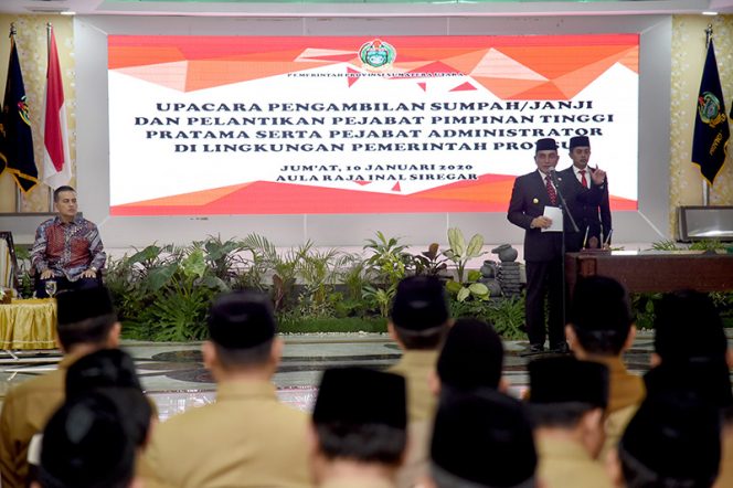 
					Edy Rahmayadi Lantik 2 Pejabat Eselon II dan 85 Pejabat Eselon III