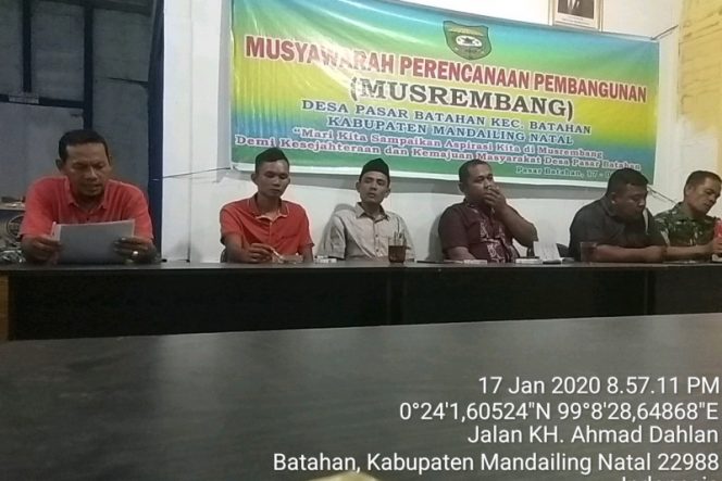 
					Desa Pasar Batahan Gelar Musrenbang, Usulan Warga Ditampung Dalam APBDesa 2021