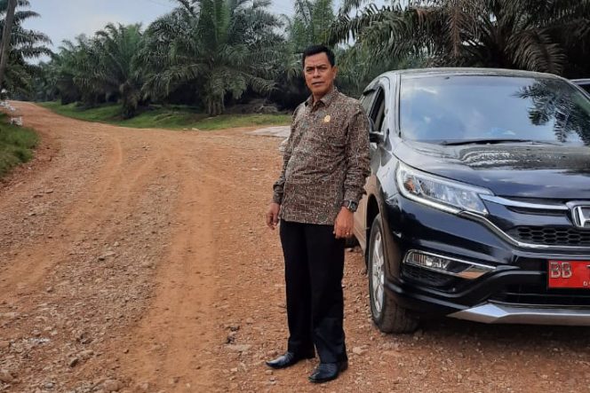 
					Anggota DPRD Palas Sahrun Hasibuan Tunaikan Janji Saat Reses di Trans PIR I B