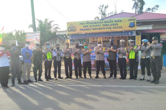 
					Kapolres Madina Cek Personil Yang Bertugas Di Pos Pam Wilayah Pantai Barat