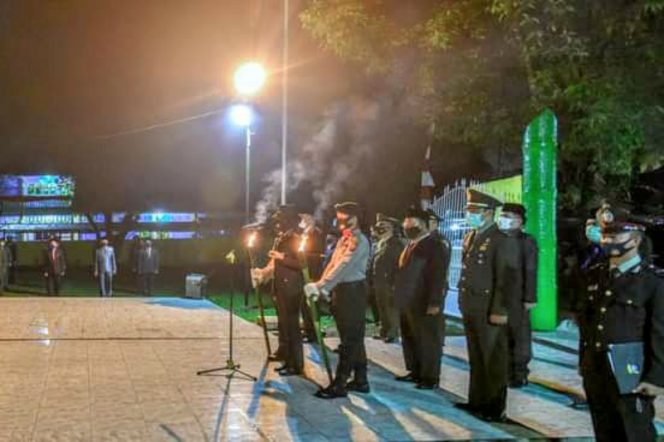 
					Walikota Padangsidimpuan Ikuti Apel Kehormatan Dan Malam Renungan Suci