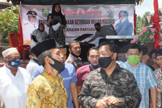 
					Bupati Dahlan Hasan Nasution Resmikan Gerakan Setengah Miliar Masker di Kabupaten Mandailing Natal