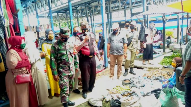 
					Antisipasi Covid 19, Forkopimcam Bukit Malintang Turun Ke Pasar Sosialisasikan Protokol Kesehatan