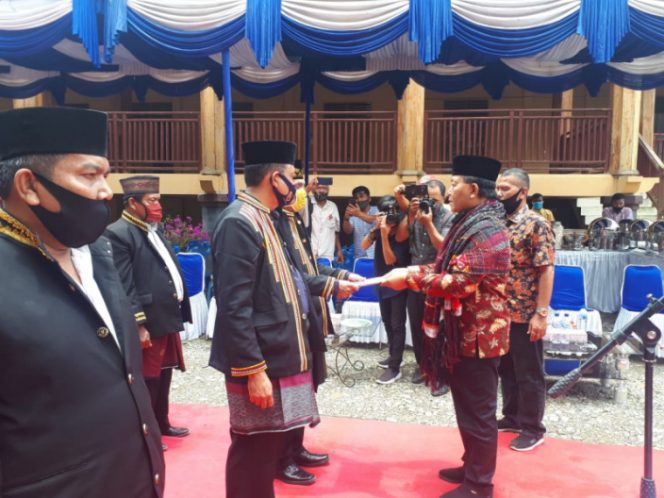 
					Bupati Lantik Pengurus FPPAB Madina, Sekaligus Peresmian Pemakaian Gedung Utama Bagas Godang