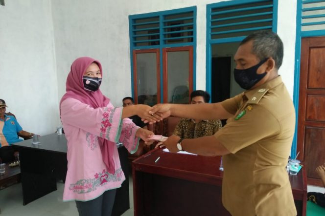
					81 KPM Desa Pulau Tamang Terima BLT DD Tahap 5 dan 6