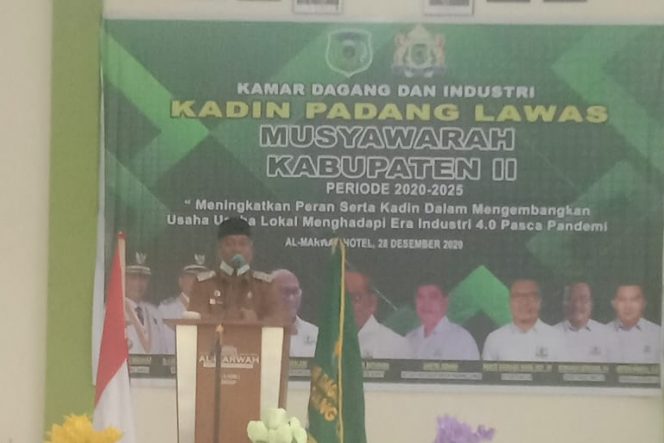 
					Pelantikan KADIN Palas Periode 2020 – 2025, Wabup : Dukung Berkembangnya Usaha, Perdagangan dan Industri Daerah