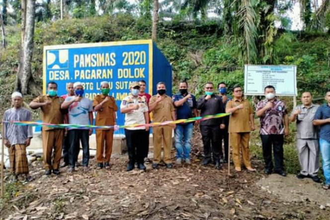
					Wabup Palas Ahmad Zarnawi Pasaribu Resmikan PAMSIMAS Desa Paran Dolok