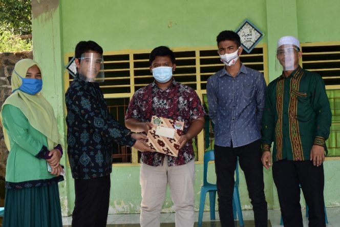 
					Semarak Demokrasi Pilkasim MAN 2 Madina Dilakukan Secara Online, Partisipasi Pemilih Tetap Tinggi