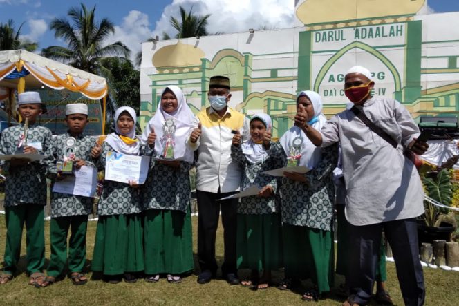 
					SD Negeri 0102 Sibuhuan Juara Umum Festival Da’i Cilik Tingkat Kabupaten Padang Lawas