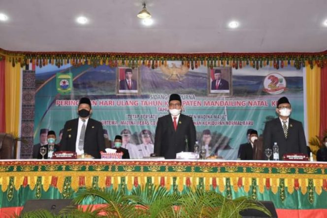 
					Paripurna HUT – 22 Madina, Bupati : Pembangunan Tidak Akan Berlanjut Tanpa Campur Tangan Masyarakat