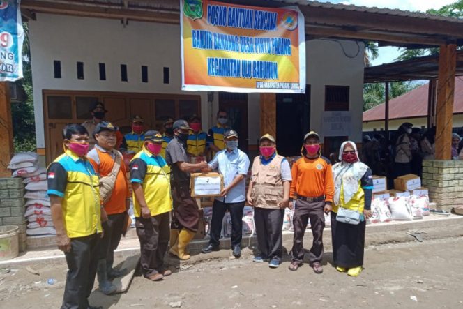 
					Wakabima dan Kwarcab Pramuka Palas Serahkan Bantuan Korban Banjir Bandang