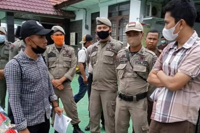 
					Masa Aksi DPP BIMA Tabagsel Geruduk Kantor Kejari Tapsel dan Inspektorat