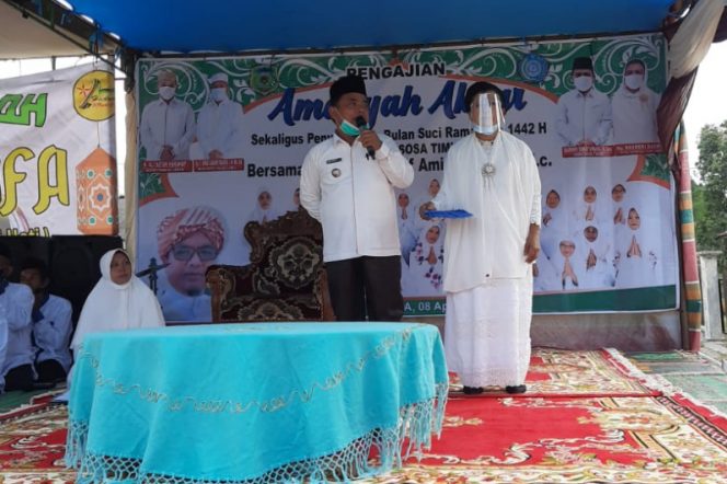 
					Acara Amalia Akbar, Camat Sosa Timur Darwin Simatupang Sampaikan  Pamit Memasuki Masa Pensiun