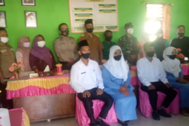 
					Kades Sanggapati Kecamatan Angkola Timur Lantik Perangkat Desa