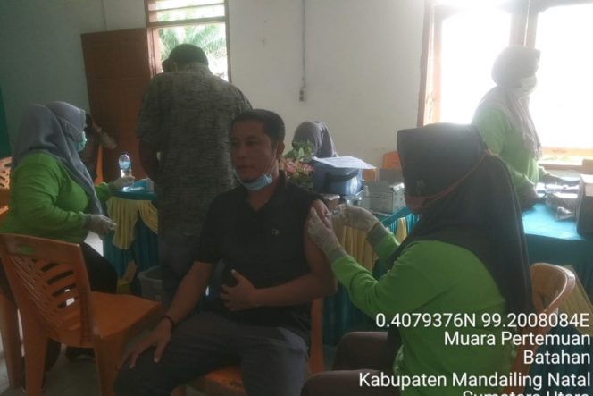 
					Vaksinasi Massal Kecamatan Batahan Berjalan Aman dan Lancar