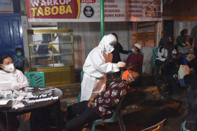 
					Operasi Yustisi Prokes Padangsidimpuan, Pelanggar Langsung Tes Swab Antigen