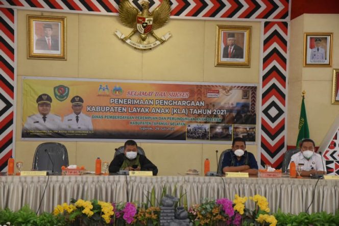 
					Pemkab Tapsel Kembali Raih Penghargaan KLA Kategori Pratama, Bupati : Ini Hasil Kerja Keras Kita Semua