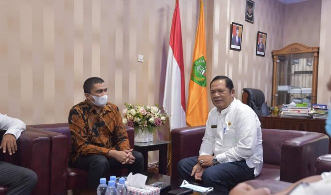 
					Walikota Padangsidimpuan Terima Kunjungan Dirut PDAM Tirtanadi Kadir Bedi