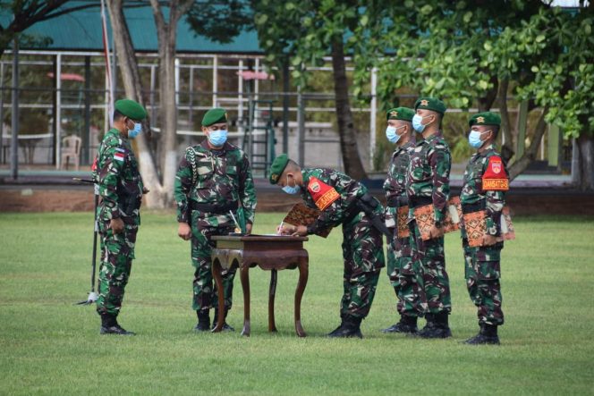 
					Satgas Operasi Pamtas RI-PNG dari Yonif 611/AWL Diserah Terimakan Kepada Yonif 123/RW
