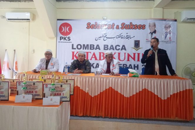 
					Santri Musthafawiyah Raih Juara 1 Lomba Baca Kitab Kuning