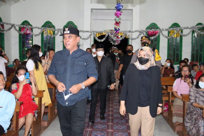 
					Muspida Madina Beri Kejutan Pada Ummat Kristiani Pada Perayaan Malam Natal