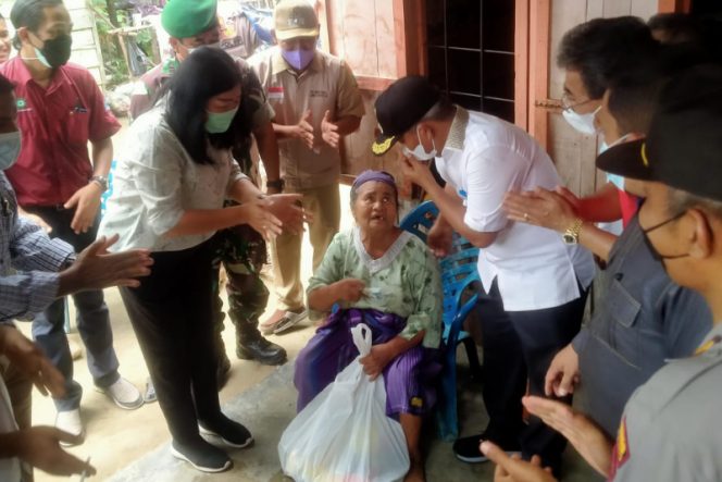
					PT.SSL Beri Bantuan Sosial Sembako dan Alkes di Desa Siali Ali Kacamatan Lubuk Barumun