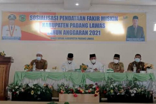 
					Plt. Bupati Palas Buka Kegiatan Sosialisasi Pendataan Fakir Miskin