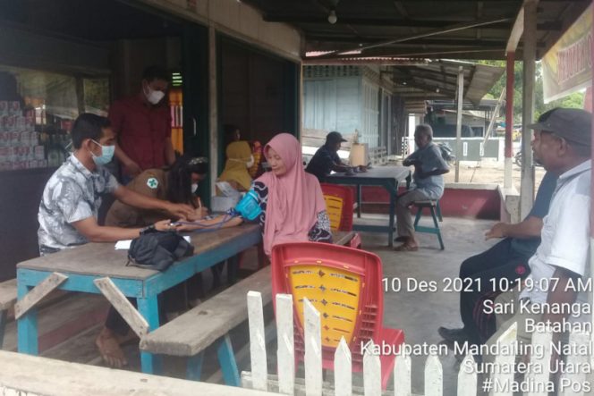 
					Kapolsek Batahan selenggarakan Vaksin secara Mobile