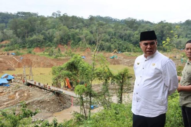 
					Penambang Emas Ilegal di DAS Batang Natal Merasa Kebal Hukum, Polisi Kompak Memilih Tak Komentar