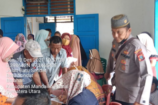 
					Warga Desa Batu Sondat Antusias di Vaksin Covid – 19