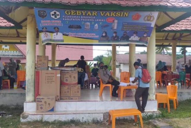 
					Gebyar Vaksinasi Barhadiah Digelar Polsek Barumun Tengah, Masyarakat Sangat Antusias