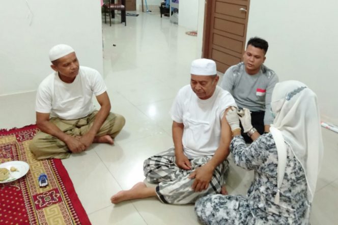 
					Kejar Taget Vaksin, Pemdes dan Bides Door tu Door