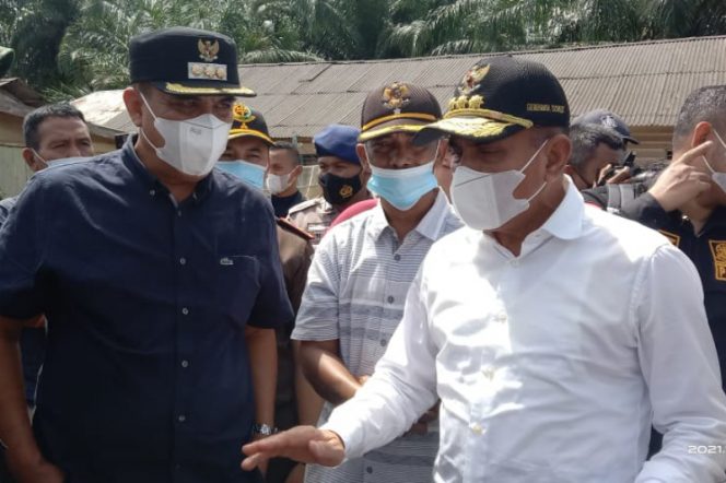 
					Didepan Gubsu, Bupati Madina Paparkan Kerusakan Pasca Banjir