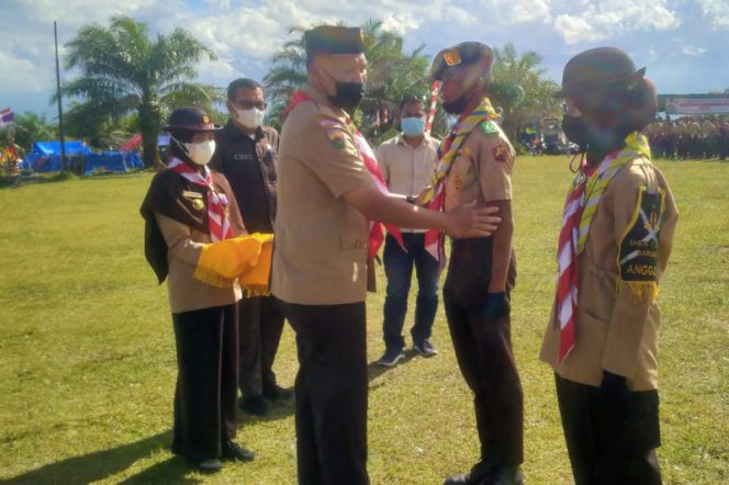 
					Kajari Palas Pembina Upacara Penutupan Raimuna III Kwarcab Pramuka