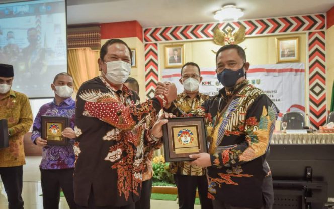 
					Walikota Padangsidimpuan Hadiri Rapat Koordinasi Pemberantasan Korupsi Terintegrasi