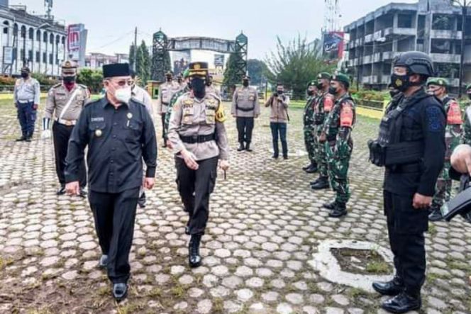 
					Wawakot Padangsidimpuan Pimpin Apel Gelar Pasukan Ops Lilin Toba 2021