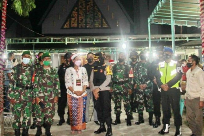 
					Kapolres Padangsidimpuan Pimpin Patroli Dalam Rangka Ibadah Perayaan Malam Natal 2021
