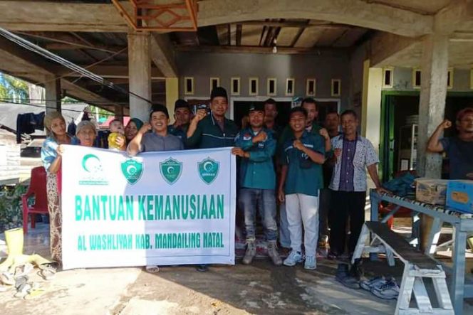
					Keluarga Besar Al – Washliyah Madina Berikan Bantuan Untuk Warga Koban Banjir Desa Banjar Aur Utara