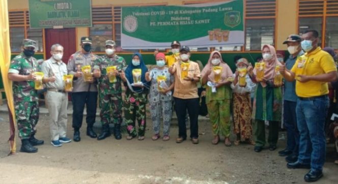 
					Plt. Bupati Padang Lawas Optimis Target Vaksin Capai 70 Persen Diakhir Tahun