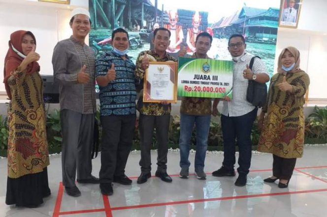 
					Lomba BumDes Tingkat Sumut, BumDes Sumber Makmur Hutaraja Tinggi Raih Juara III