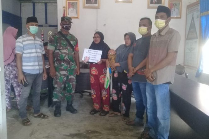 
					108 KPM Pasar Batahan Terima BLT-DD Tahap 11 dan 12