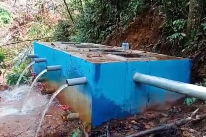 
					Plt Kadis Perkim Perintahkan PPK Proyek Periksa Bangunan Air Bersih Simpang Gambir