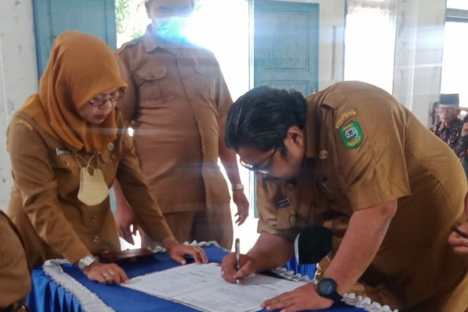 
					Raja Hidayat Lubis, Plt. Camat Panyabungan Barat