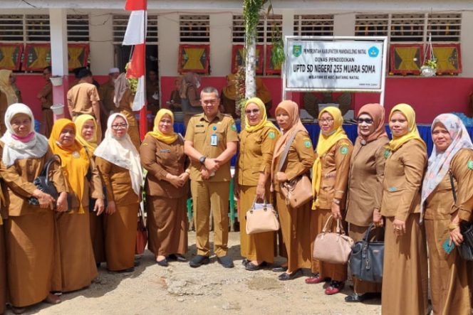 
					Kadisdik Madina Kunker di Korwil 11 Batang Natal, Tepis Rumor Pemberhentian TKS