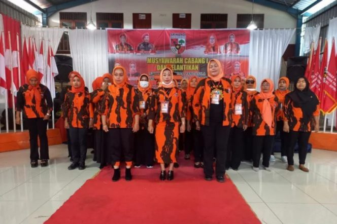 
					DPW Srikandi PP Sumut Hadiri Muscab I Srikandi Pemuda Pancasila Tapsel