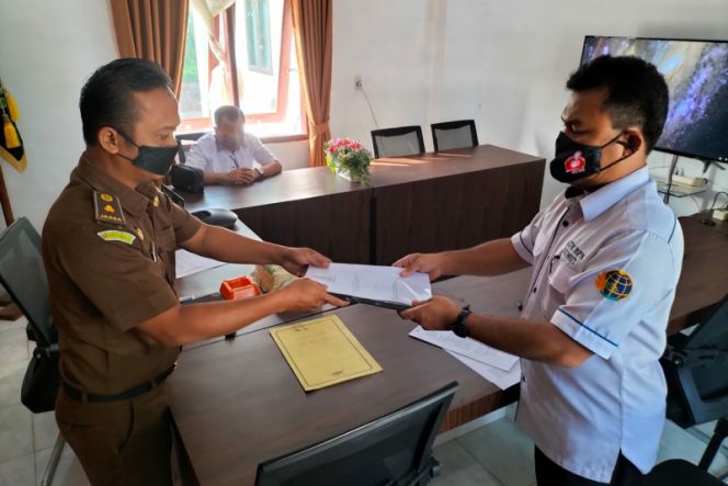 
					Hadapi Perkara TUN, JPN Kejari Madina Terima Kuasa BPN