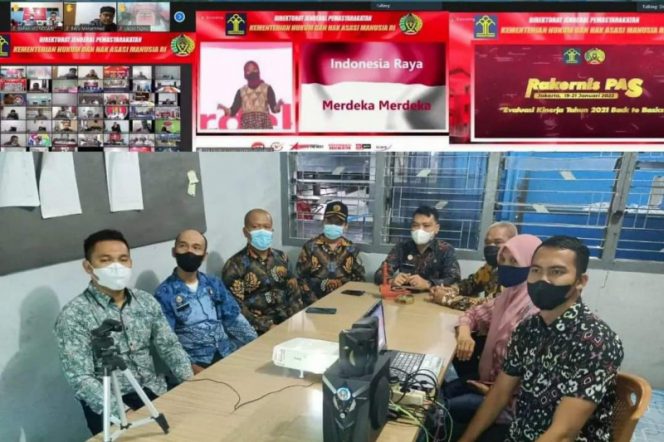 
					Lapas Kelas IIB Padangsidimpuan Ikuti Kegiatan Pembukaan Rakernis Evaluasi Kinerja Tahun 2021 Back to Basic