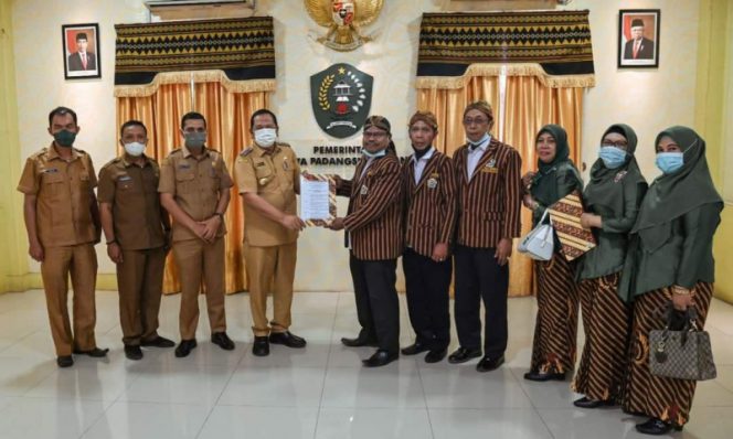 
					Walikota Irsan Terima Audensi Pengurus Pujakesuma Kota Padangsidempuan