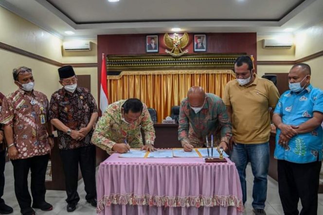 
					Walikota Padang Sidempuan Teken MoU Dengan PT Srihardana Mitra Niaga