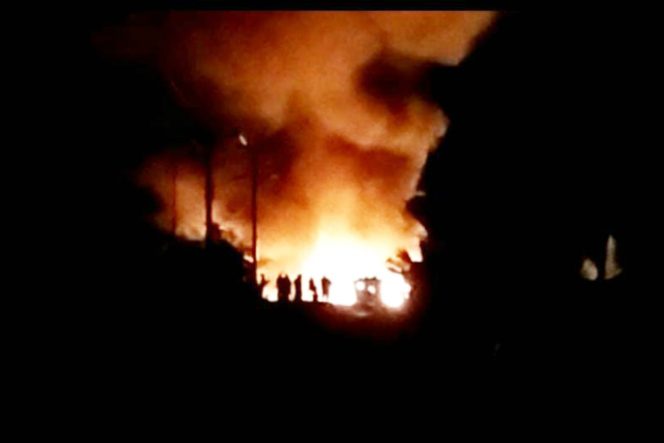 
					Diduga Puluhan Pemuda Desa Tabuyung Serbu Desa Bintuas, 2 Gudang Dibakar